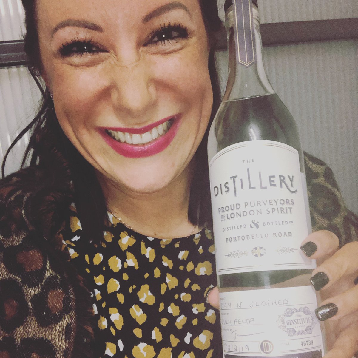 SuzyPelta's tweet photo. Great afternoon at @Portobello_Gin #ginstitute today! I chose wormwood, cassia, pink peppercorn, mace, pink grapefruit and bitter orange for my โSuzy is Sloshedโ blend ๐ and it genuinely is gorgeous ๐ I โmayโ have told the whole group that I thought mine was the best ๐คฆ๐ฝโโ๏ธ๐ฉ๐ฉ๐ https://t.co/NIu1SIbZ2c