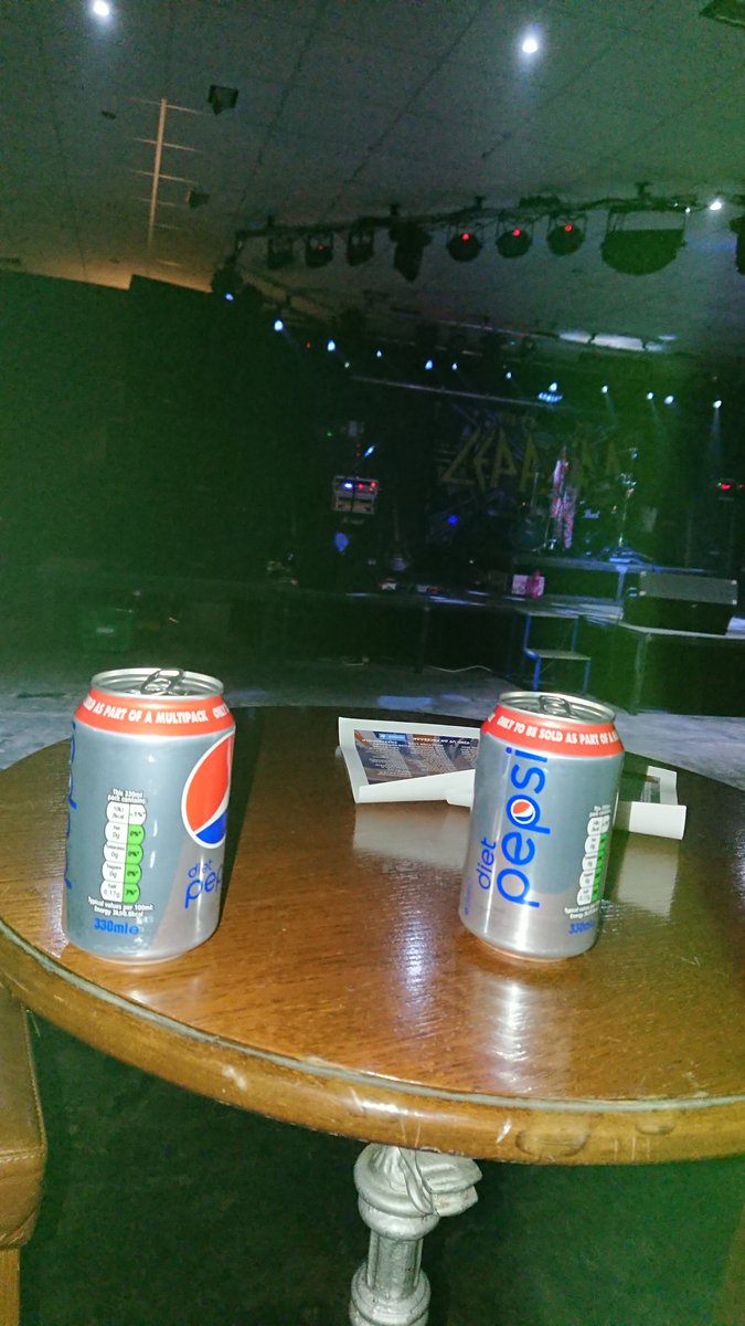 krustiekob's tweet photo. We're so rock N roll
Hard core, straight out the can!
#defleppard
#tributeband
#ultimateleppard
#rocknroll
#SaturdayNight
#gotmyseat https://t.co/1RvbrkVc9a