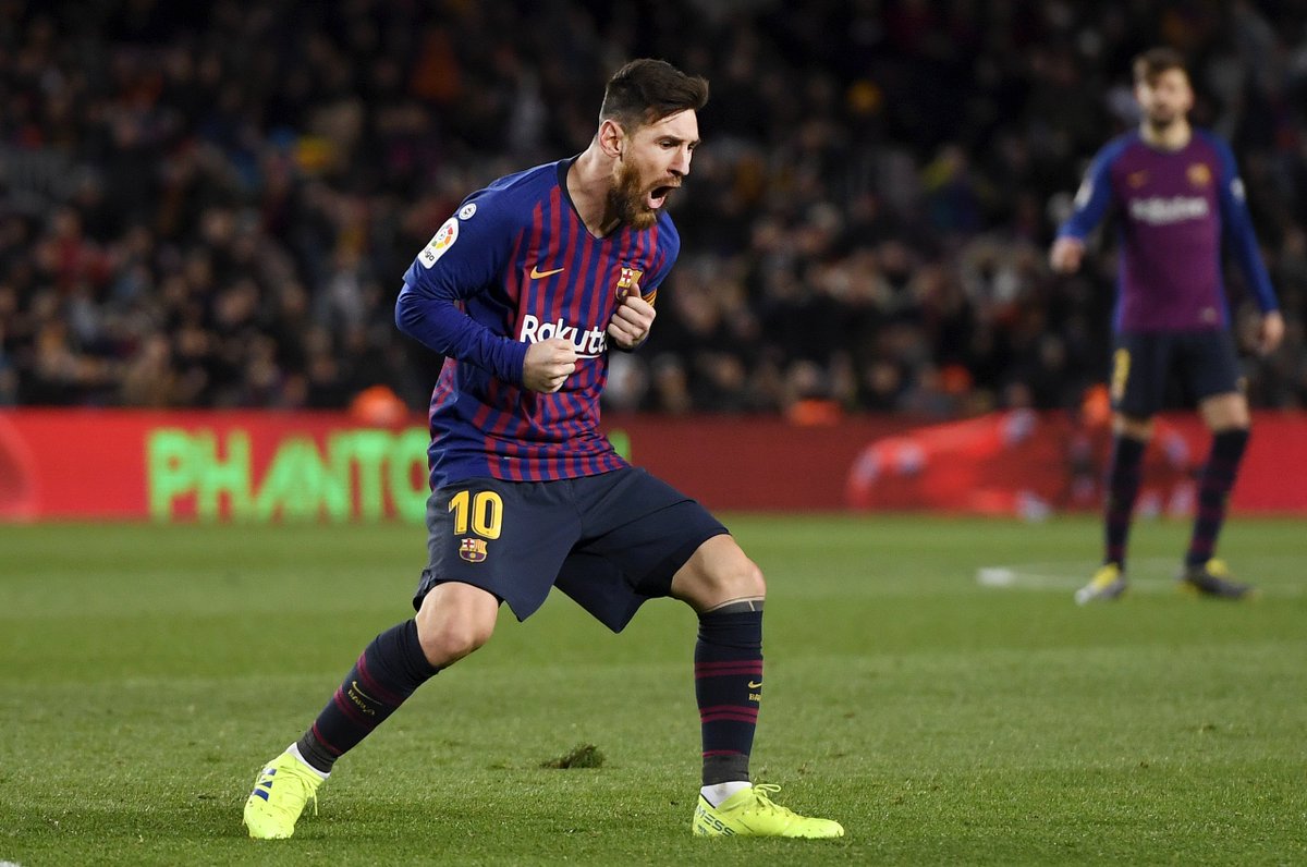 Squawka's tweet photo. Lionel Messi's last 16 games in LaLiga:

⚽️
🅰️
🅰️
⚽️
⚽️🅰️
⚽️⚽️
🅰️
🅰️
⚽️⚽️🅰️
⚽️⚽️⚽️🅰️🅰️
⚽️
⚽️
⚽️
⚽️
⚽️
⚽️⚽️

The last time he played and wasn't involved in a goal was September. 🤪 https://t.co/y4PznjcSRC