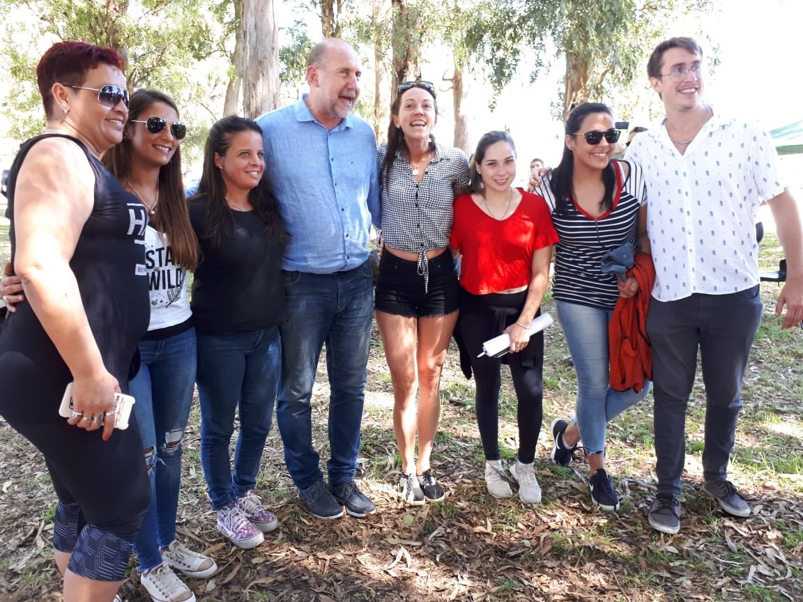 _vivaperon's tweet photo. Aquí les comparto algunas imágenes de lo que fue el encuentro de jóvenes en General Lagos de Omar Perotti y Alejandra Rodenas. #PensandoElfuturoQueQueremos https://t.co/kYyMyf0L6c