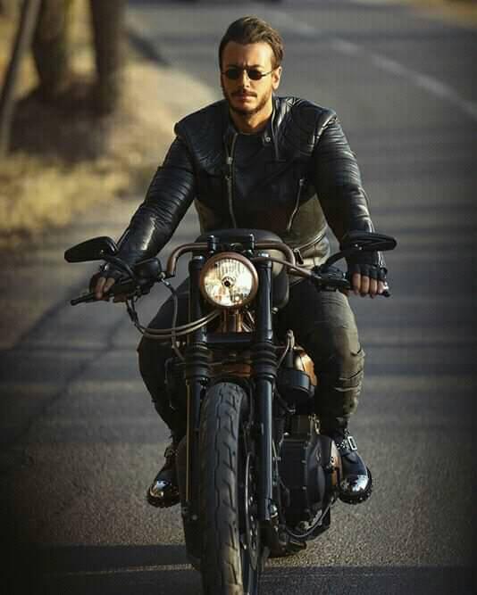 HadirHannachi's tweet photo. LET GO SAAD DIIIIIIIIIIMA TOOOOOOOOP😍🥰😘 https://t.co/VpEuv86L5a