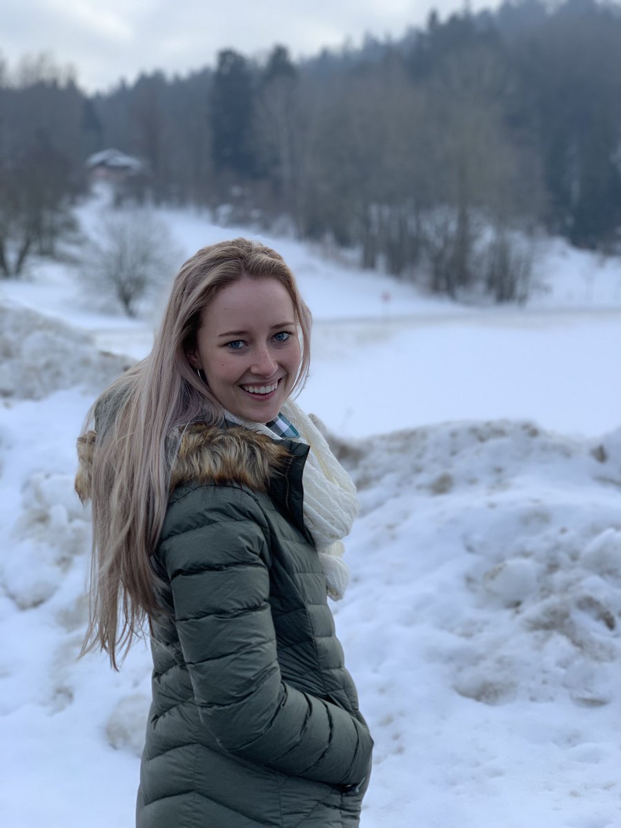 Seeing snow for the first time is like your first love......something that you will never forget! ❄️
#snow #firsttime #actress #munich #traveldiaries #memoriesforlife #grateful #firstlove #acting