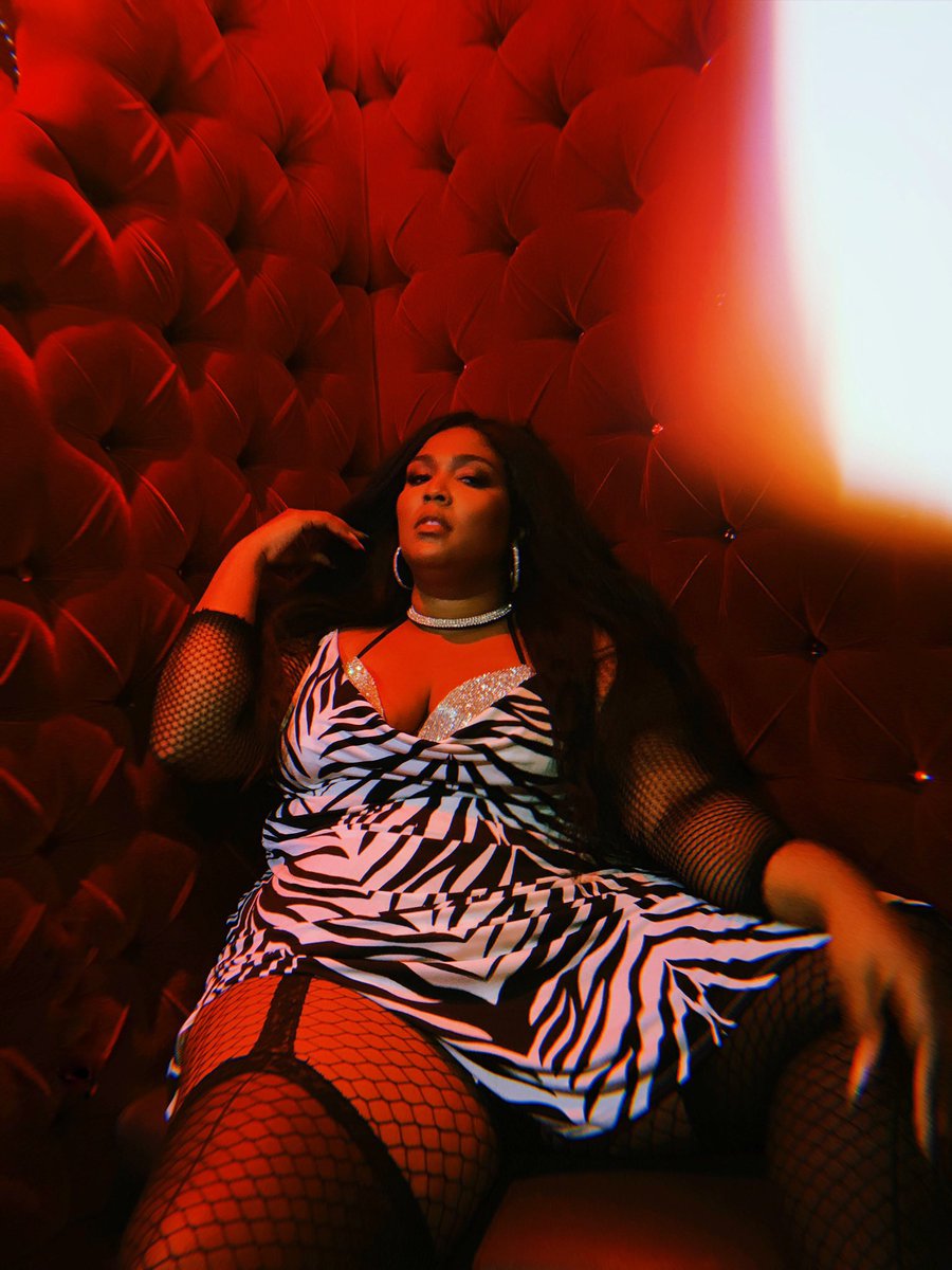 lizzo's tweet photo. MY CELEBRITY CRUSH IS LIZZO https://t.co/mPIBS0pvjC