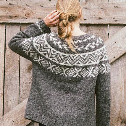 blazingneedles's tweet photo. We are offering a Plain and Simple (by Pam Allen) knit along starting in March! Don’t wait too long to sign up! @quinceandco @pamallendesigns #blazingneedles #friendstoknitwith https://t.co/MVgB2c2SoF
