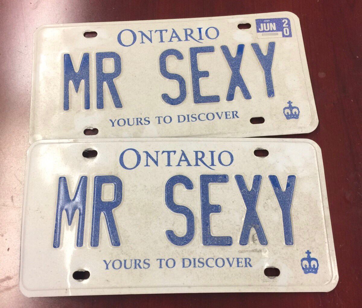 Are these yours?....Looking for the rightful owner of #MrSexy
They were unlawfully attached to a Maserati driven by a 17 year old G2 driver going 150km/hr in Mississauga....#NotCool 🤨
