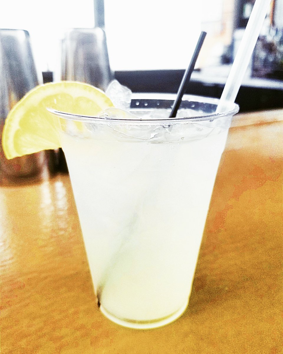 Spiked #Lemonade!! 🍋🍋🍋
#cloudywithachanceofvodka #happyhour #cocktails #cocktail #vodka #vodkacocktail #Charleston #charlestonsc #southcarolina #thirsty #lemon #beachcocktails #blogger #gooddrinks #goodtimes #goodfriends #saturday #beach #drinking #drinks #drink #follybeach