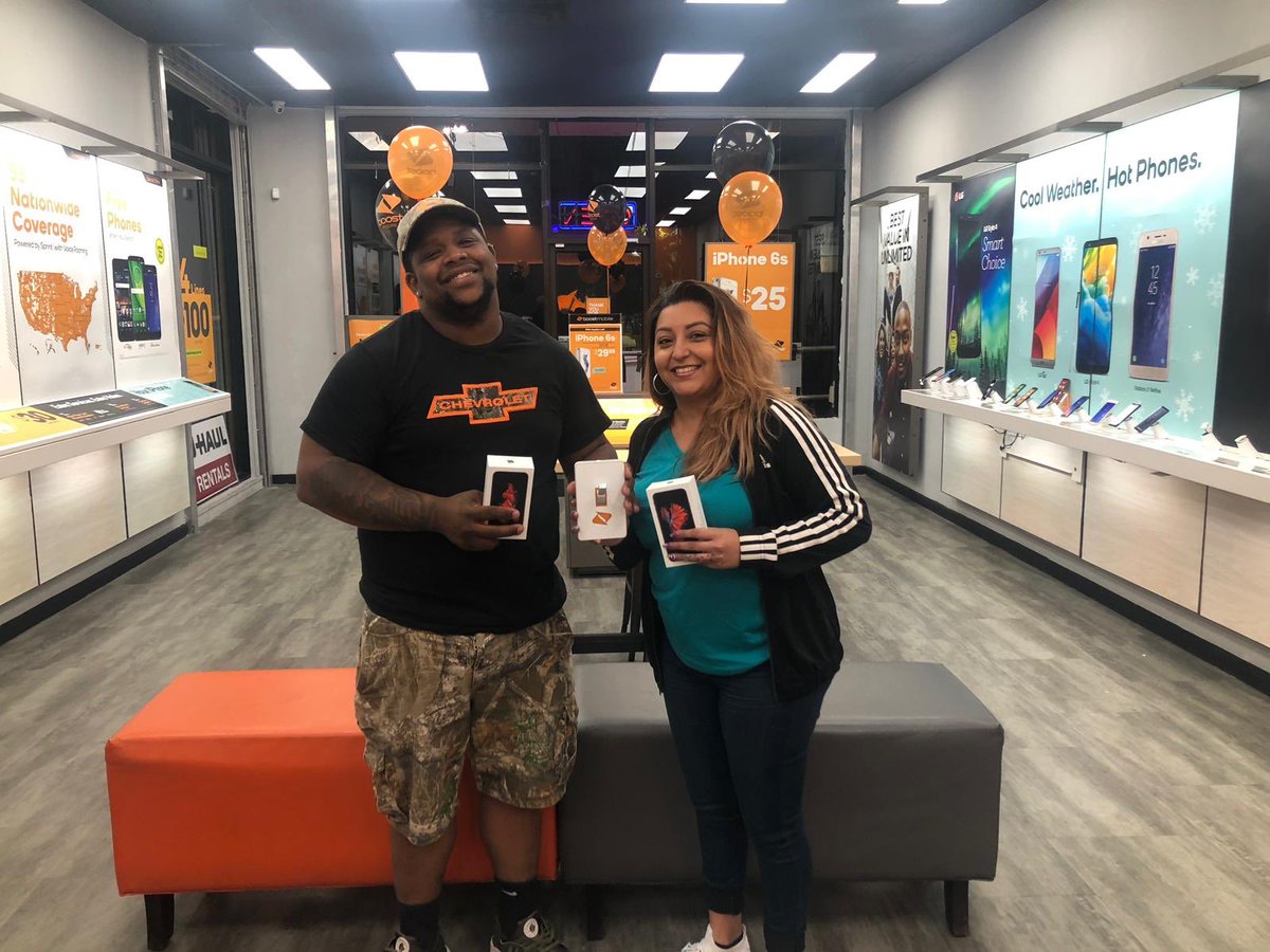 WirelessimageBG's tweet image. Deals on wheels only @boostmobile of #belleglade