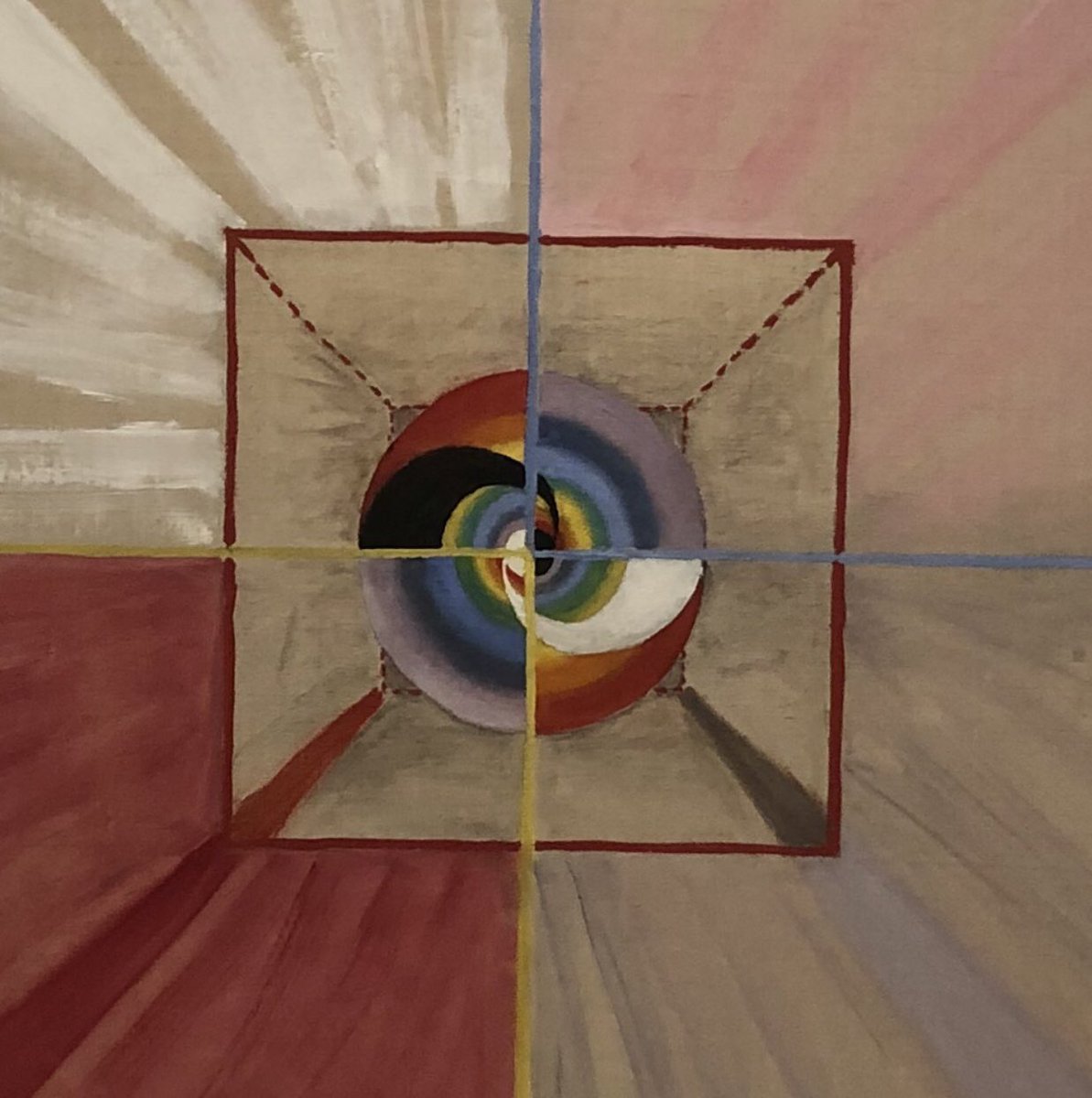 StudioSeeds's tweet photo. #Artist Hilma af Klint @Guggenheim NYC #PaintingsForTheFuture #MustSee 
#FemaleArtist #Guggenheim #LargeScalePainting #WomanArtist #AfKlint #HilmaAfKlint #Painting #Detail https://t.co/yX9fR0GI5R