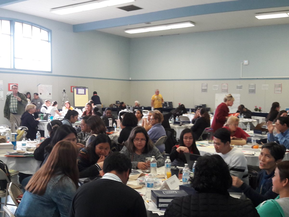 WCCUSD's tweet photo. It is a packed house of educators collaborating on a Sautrday about "Excellence and Equity for ALL Language Learners." #LearningEveryDay #Wholechildwholecommunity  #LiteracyisEverything #HowWeWork https://t.co/csGrRCrynP
