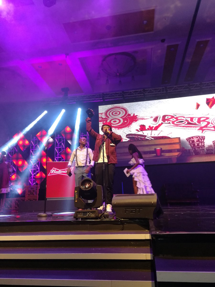 yaronafm's tweet image. BEST HIP-HOP/MOTSWAKO

In 3, 2, 1

And The Winner Is @whysobantastic with "Don Dada" 🔥

#YAMAs
#Retro5