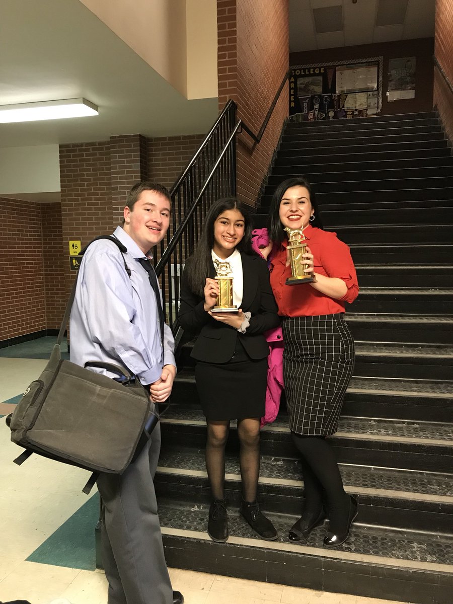 westaforensics's tweet photo. Congratulations to everyone who went to Hampton! Sean Collins placed 7th in Commentary, Jiya Vaidya places 5th in Prose, and Casey Bachowski placed 3rd in Humorous Interpretation. Put on your big boy pants because Bethel is next week! https://t.co/PT6VuJo7CO