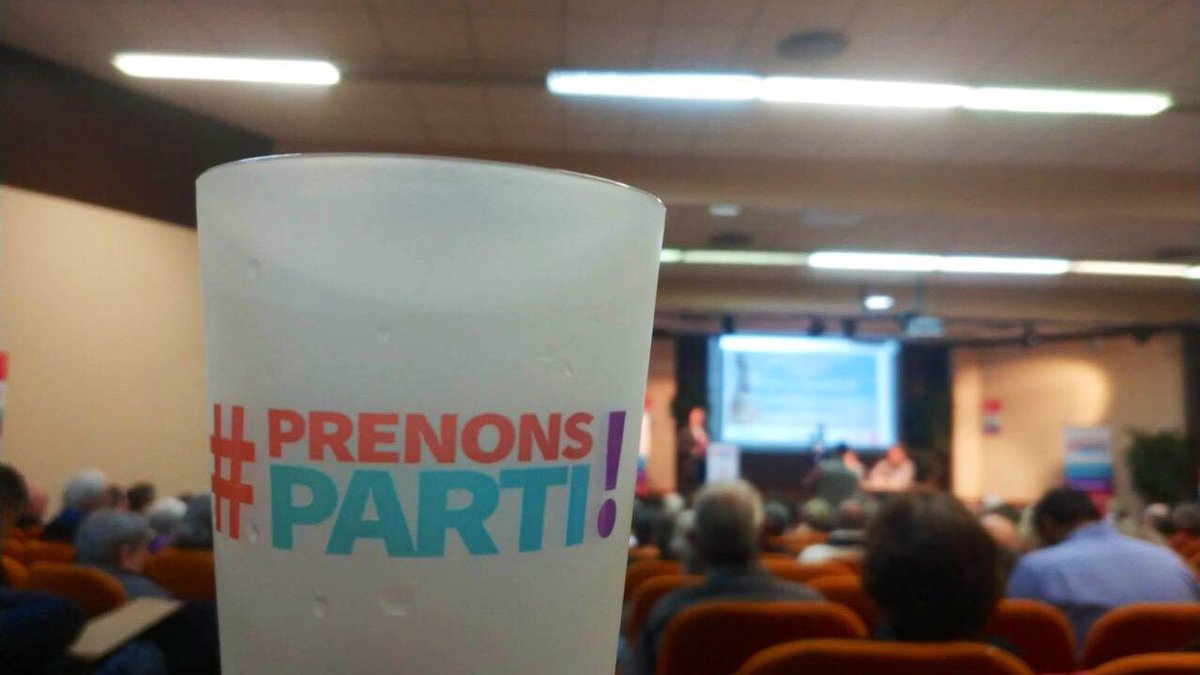 MRC_France's tweet photo. Après les tables-rondes, la journée se poursuit par une plénière « Prenons Parti, on y est ! » entre interventions, votes sur nos textes fondateurs et des échanges entre militants. Merci à vous ! Et pour souffler et continuer le débat, place au banquet républicain ! #PrenonsParti https://t.co/9N7IOZnpm2