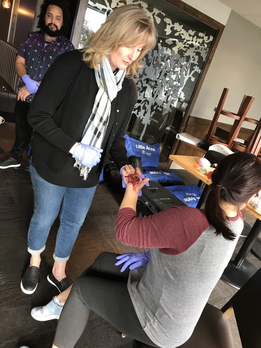 FirstOnScene2's tweet image. a great course with the awesome staff of Miletones in Victoria #firstonscene #FirstAid #Training