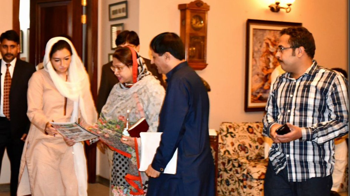 ZubairJamaliPK's tweet photo. #HappyBirthDay!!! My leader 🍰🍰🎂🎂 @AseefaBZ many many returns of the day. https://t.co/2MZKjDcNks