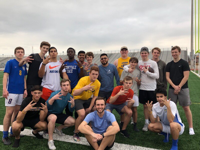 ErnieSVRaiders's tweet photo. My Dudes!! Best of the Best!! #beRaiders https://t.co/DN2aKIoVmY