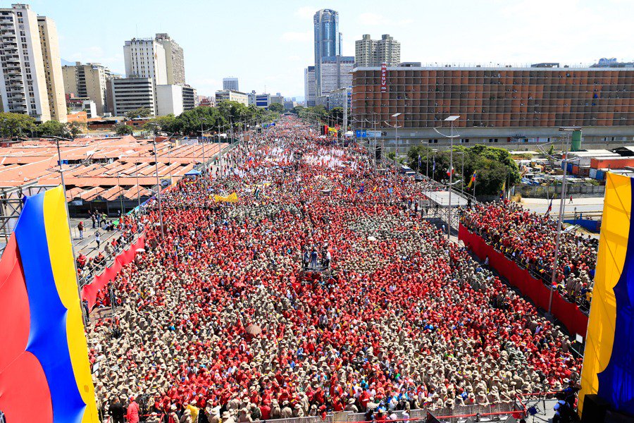 Maduro: Si algo me pasa, ¡retomen el poder y hagan una revolución más radical! - Página 5 DybsYOIWoAEu004