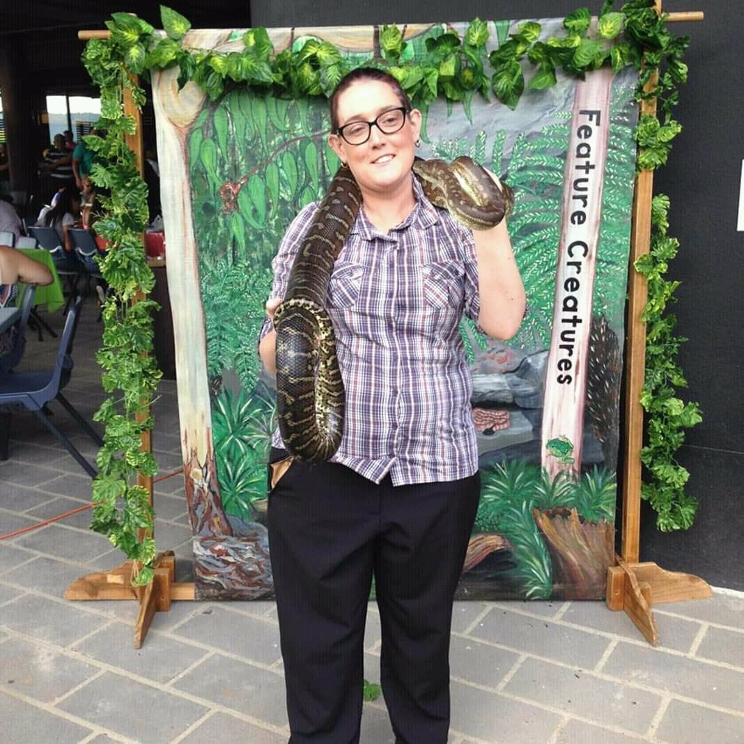 Mellow_Auslan's tweet image. Wish I could have ine as a pet. #featurecreatures #snakecuddles