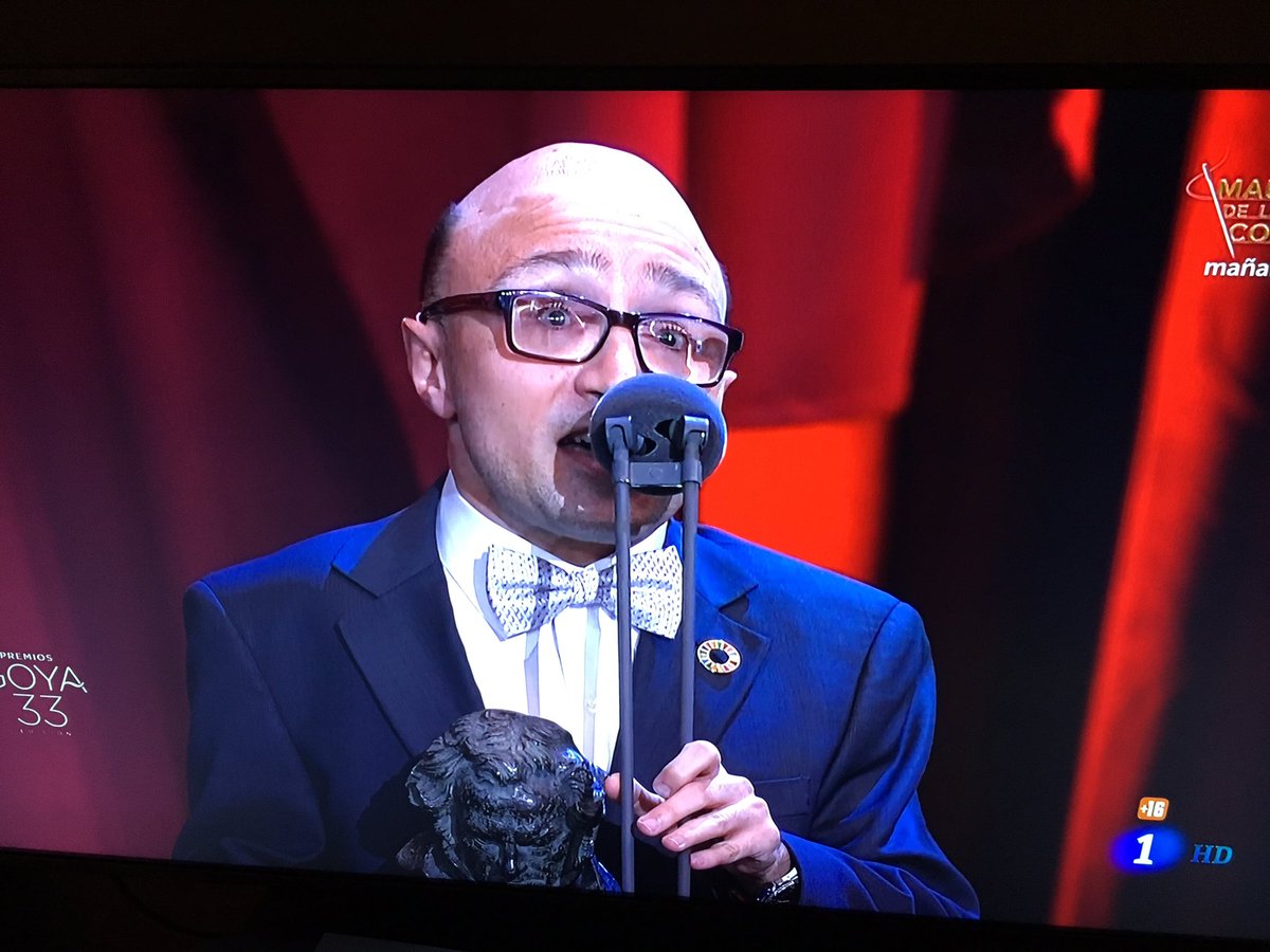 “Queridos padres, a mí sí me gustaría tener un hijo como yo, porque tengo unos padres como vosotros” #JesúsVidal mejor actor revelación #Goya2019 👏👏👏👏👏 Enhorabuena compañero #inclusión #diversidad #visibilidad