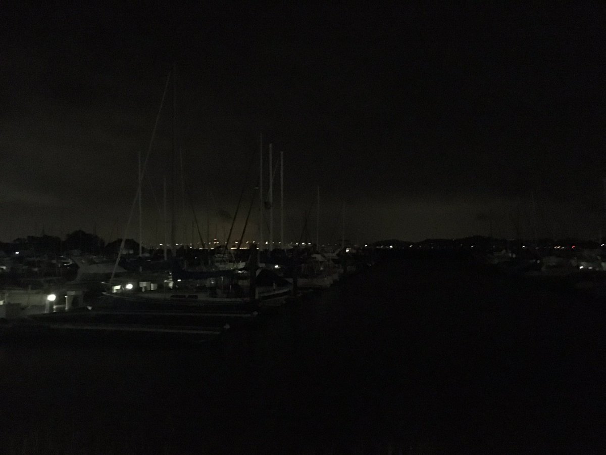 cookies1961's tweet photo. Long drive today!
Got my walk in tonight
45 minutes 🏃🏼‍♀️
#RainorShine
#DockWalking 
#BoatLife ⚓️♥️ https://t.co/7J76tf9VGf