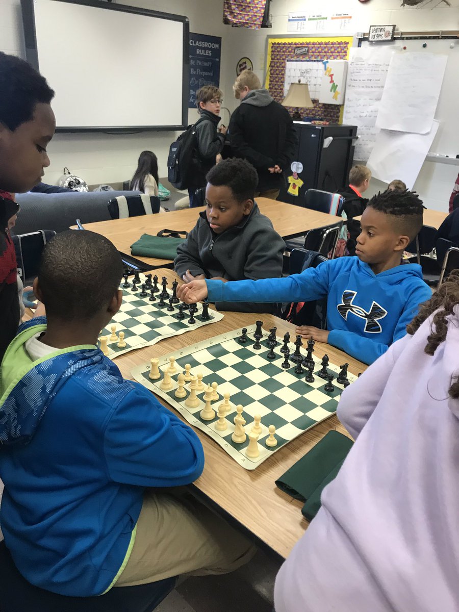 seafitsmith's tweet image. Captain’s Practice on a Friday afternoon.#letthemlead #brainexcercise @HiddenLakeElem