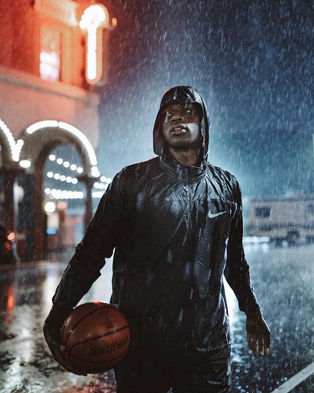 Rain rain don’t go away <a href="/everettosborne/">Everett Osborne</a> @sluagency <a href="/nikebasketball/">Nike Basketball</a> @nike
