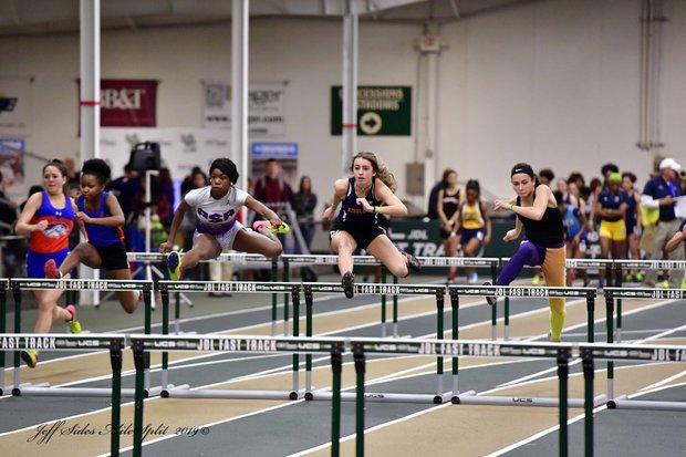 wcsCHSxc's tweet image. CHS crushing the race course today. @Averymcmullen wins pent w pr and new school record, @Dbove1017 wins mile and follows w strong 800, @Mckenzie_w23  runs a fantastic 60 and 200, @claudiadassow prs and sets new 2 mile record, and k Darnell has impressive triple jump. @wcsCHS lj