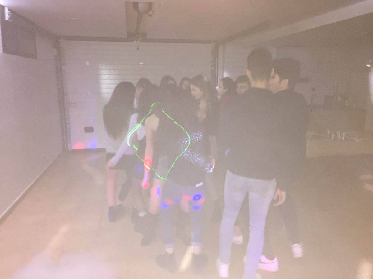 DEIVITDEEJAY's tweet photo. Esta noche #Musikon con mi @discoteca_movil y @PERREO_BABY en un #Felices18 #Cumpleaños https://t.co/xjWQPMnLhY