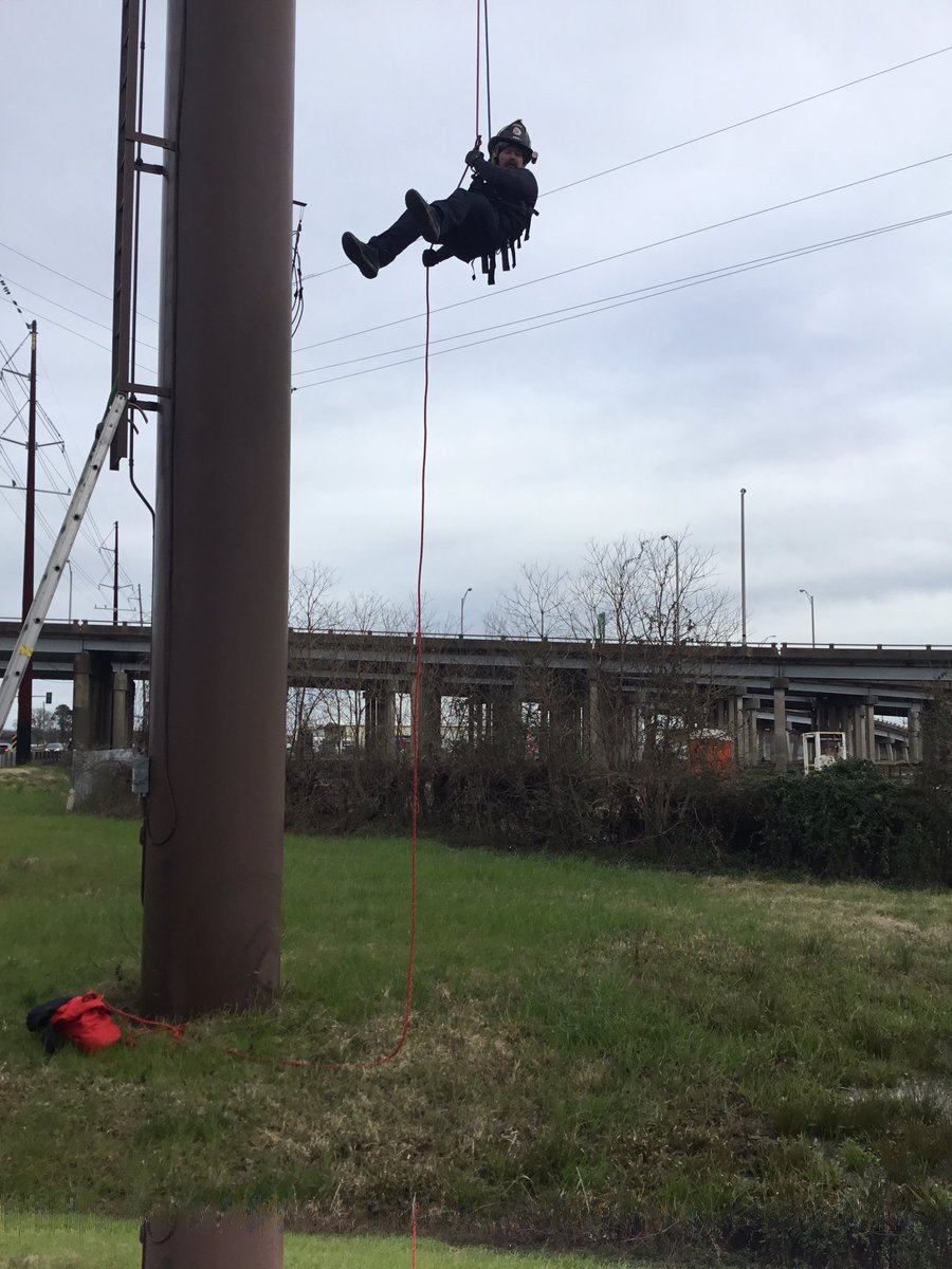 MFDClass1's tweet photo. Region 8 USAR Rope Rescue Training https://t.co/gjO1zXBFME