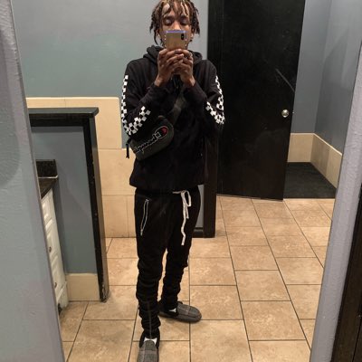 #NewProfilePic https://t.co/VvbmZJ7Vs4<a href="/tag/newprofilepic"class="tags">#NewProfilePic</a>