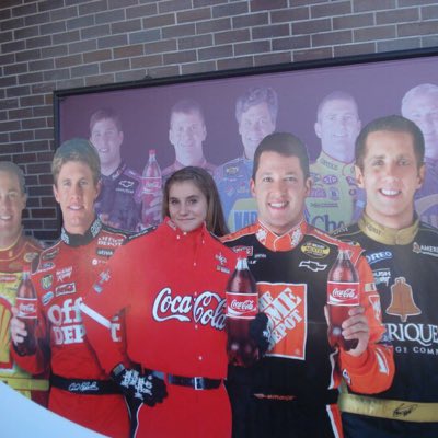 julia_harvey's tweet photo. #NewProfilePic https://t.co/H3XnH58D3E