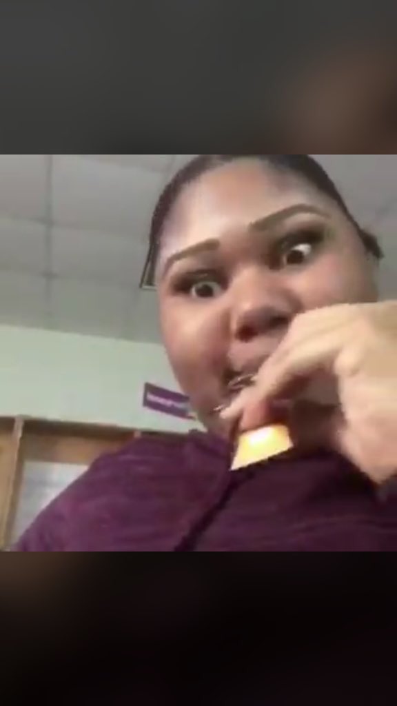 _olunife's tweet photo. Did she just say “my brother tried to end me”?? #QueenRadio https://t.co/Tc8hm3lpQa