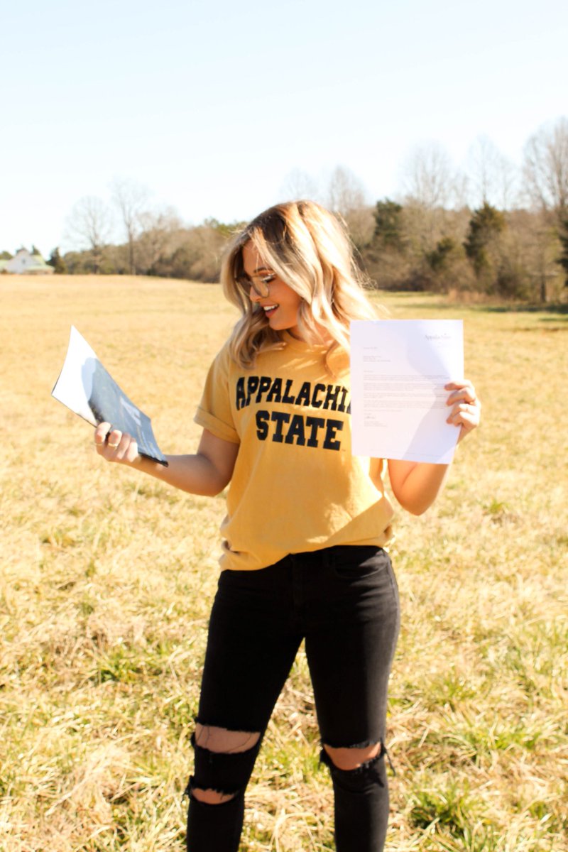 kennzaayy's tweet photo. #ASU23 #boonebound #mountaineer #fall19 #immabeaprosnowboarder #hardworkpaysoff https://t.co/EGSS9CKMiG