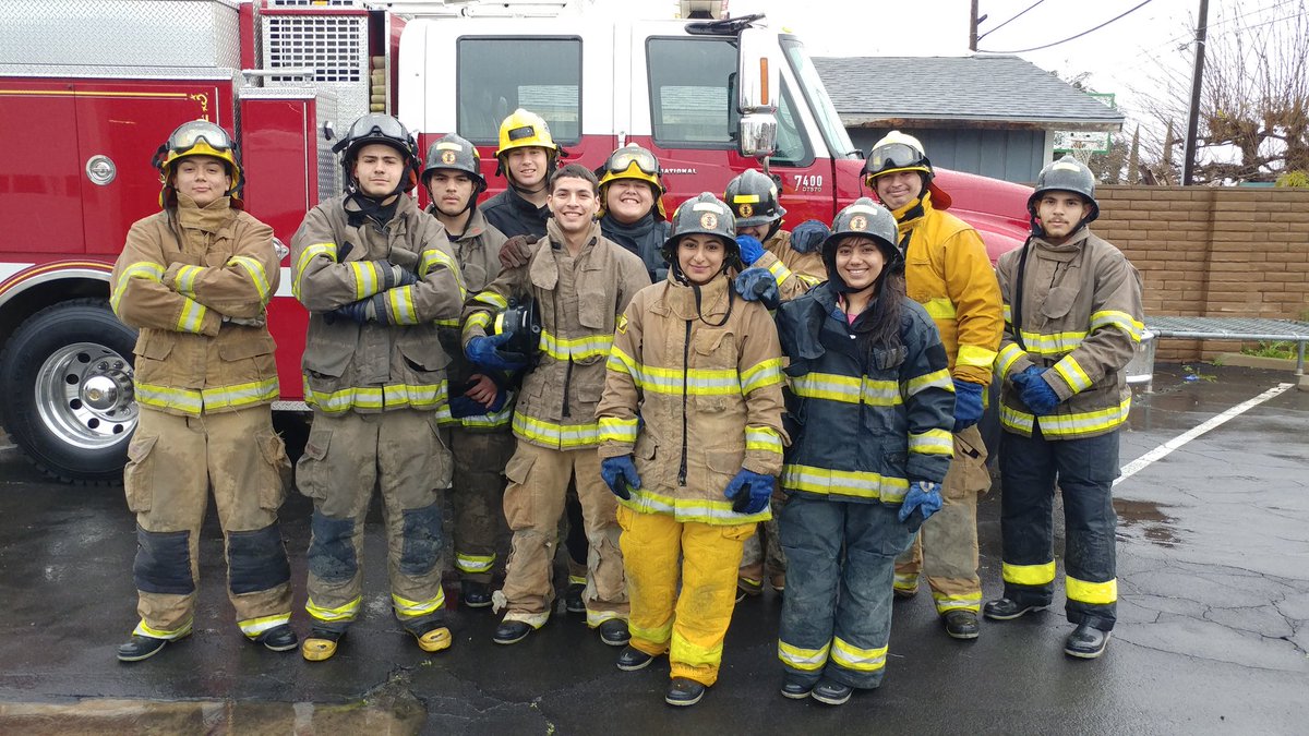 Valleyrop's tweet image. Saturday Urban Rural fire fighting training to practice Skills for the upcoming competitions. Lots of dedicated students from @ParlierHS @kcusd #vrop #cte #careertechnicaleducation #happyctemonth @actecareertech @CTEWorks