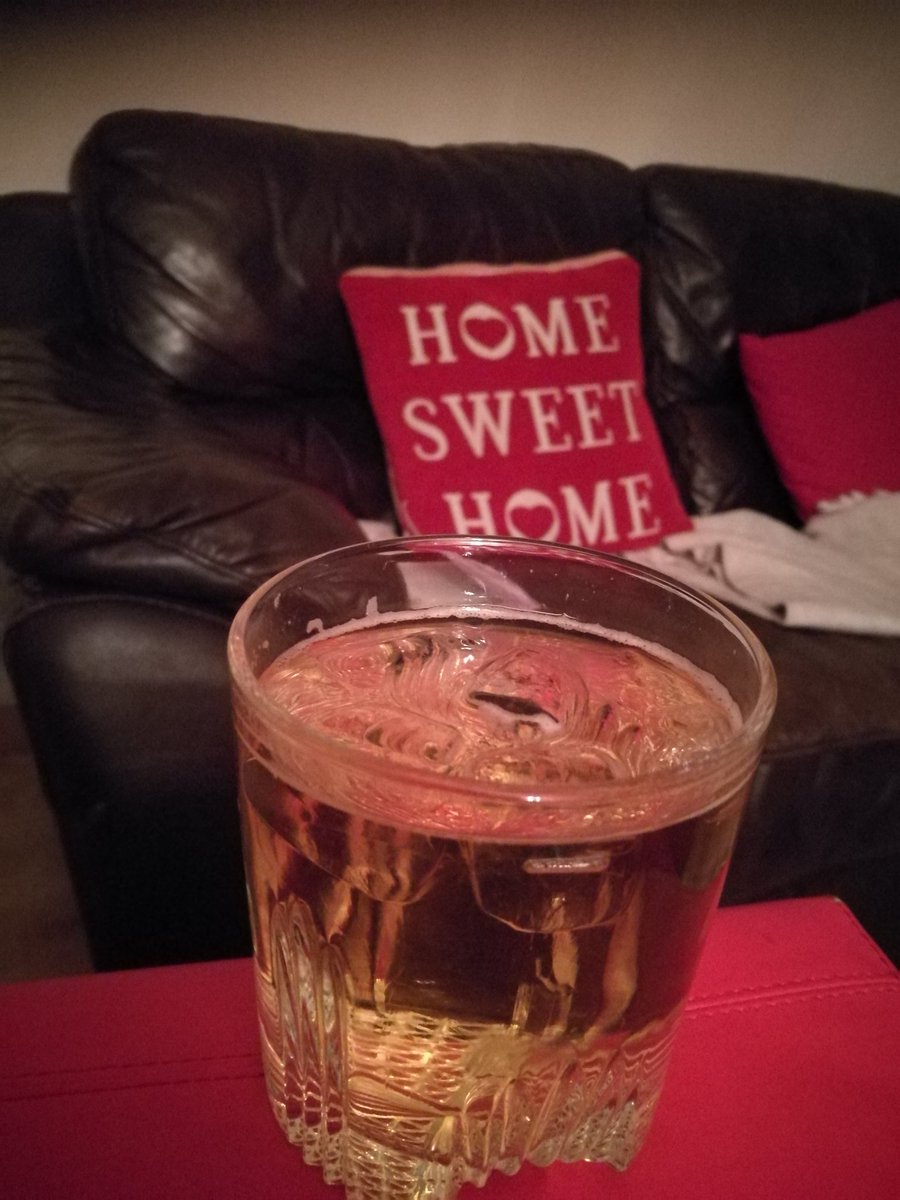 Home after a long arsed journey, made bearable by the company.
Cheers boys 😁 @GregStubley3 <a href="/ollygroome/">Olly Groome</a> <a href="/george_jones92/">George Jones</a>