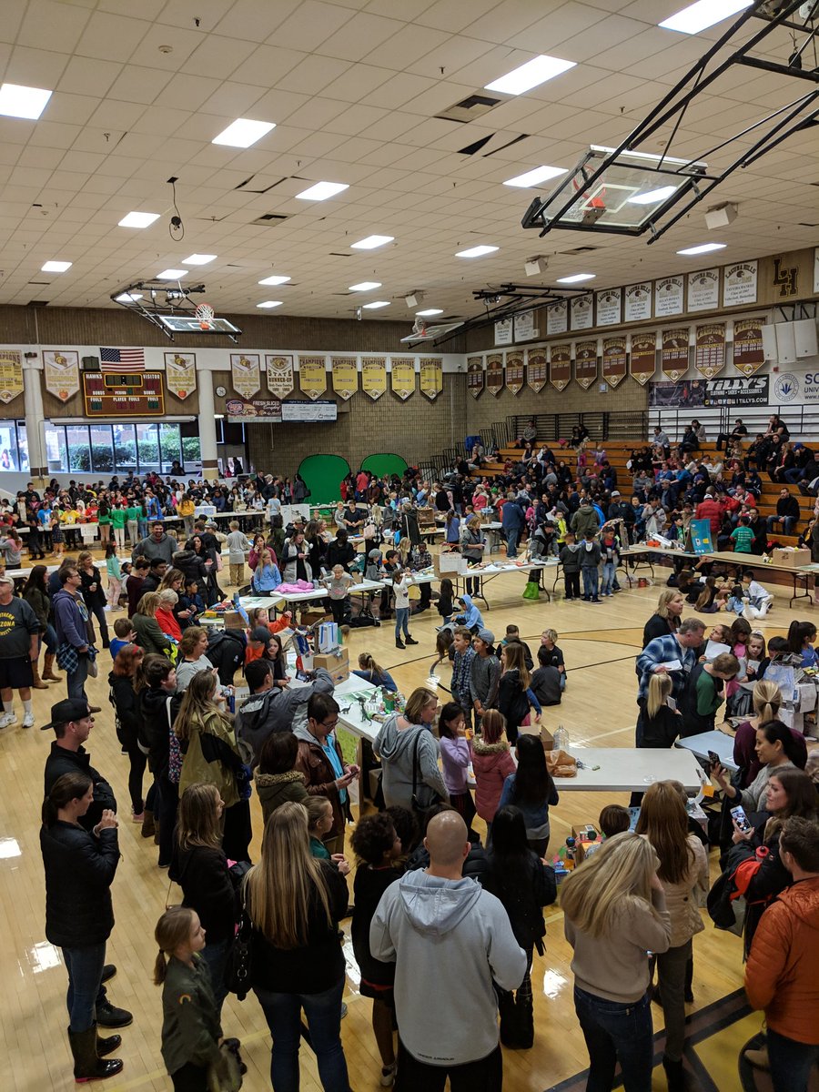 Innovation abounds at the Third Annual SVUSD STEAM EXPO! Thank you so much La Madera Koalas, parents, and teachers for being here today. #GOKOALAS #SVInnovates