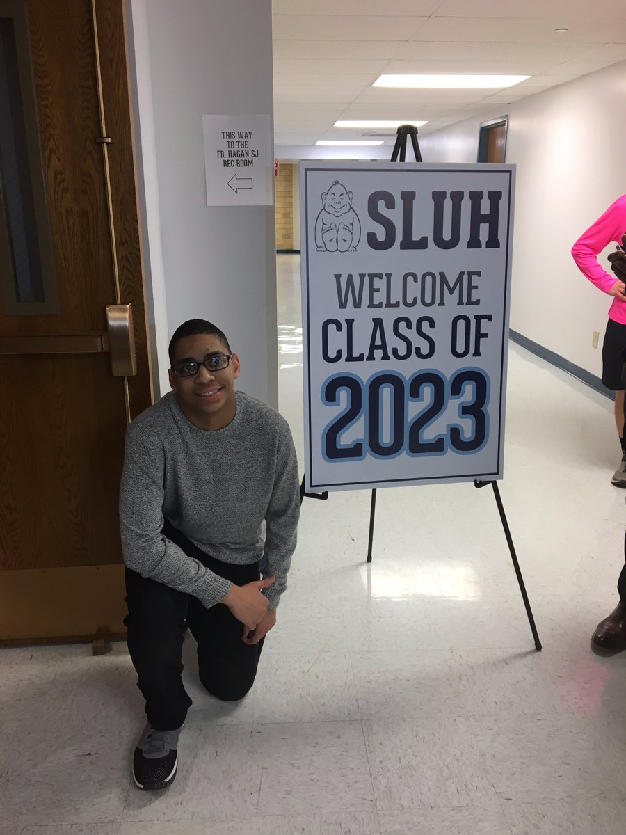 sluhjrbills's tweet photo. Had a great time welcoming future #JrBill Class of 2023! Thanks to @sluhdads for hosting these proud students and parents last night in the Rec Room. Congratulations! #SLUH2023 https://t.co/Pxei3khCKl