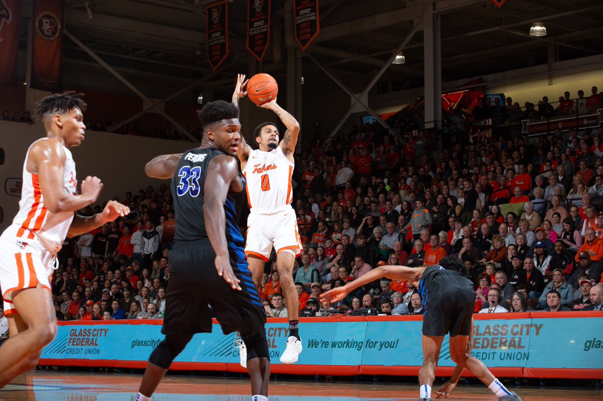 BGSUMBB's tweet photo. Needed that #MikeMagic last night 🔋🔋🔋 https://t.co/ufSIY1C8Ep
