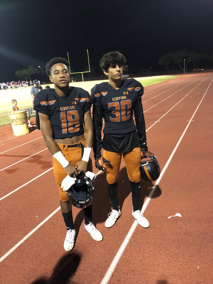 DamienFontes1's tweet photo. Please help me and my team by donating money for our upcoming 2019-2020 football season! All donations are greatly appreciated! https://t.co/R2jI2flg89 https://t.co/wwlr750hQy