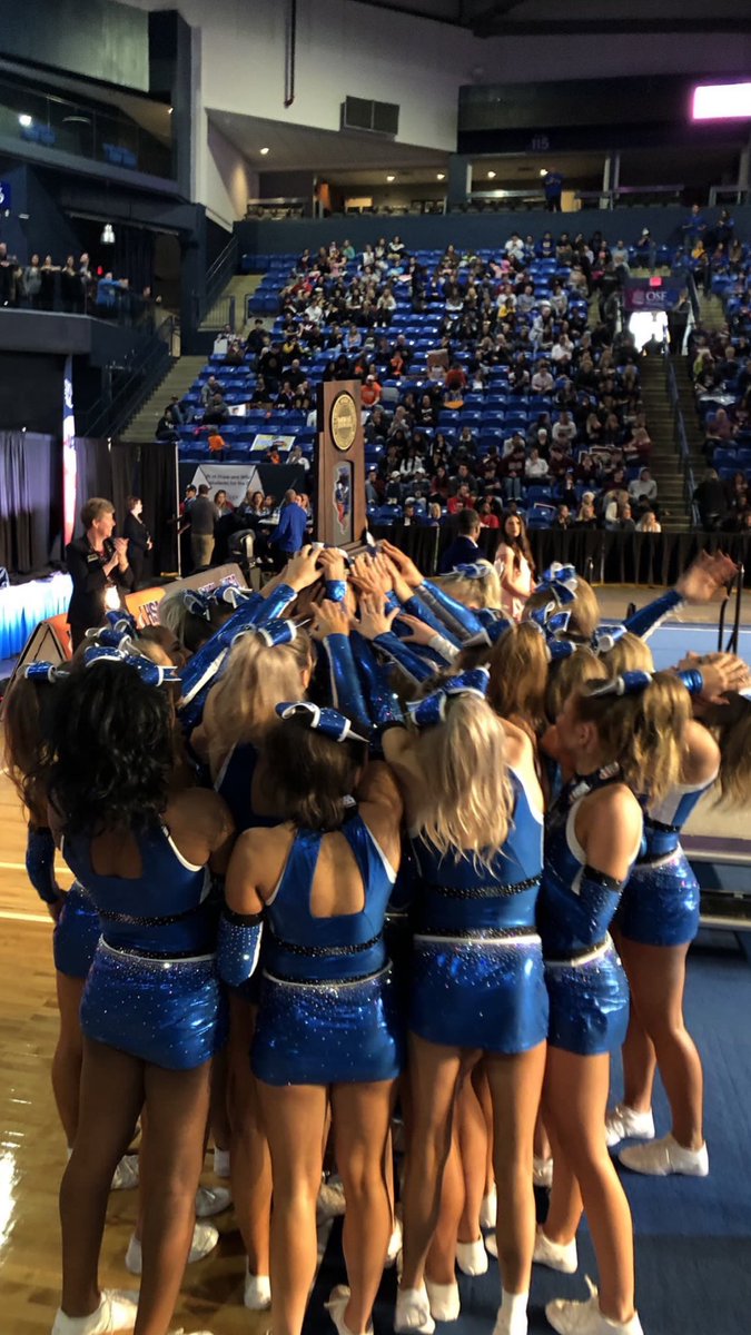 LWEcheer's tweet photo. The rollercoaster finally hit the top... now just sit back and enjoy the ride!!!! STATE CHAMPS!!!!! #t3mwo https://t.co/4NcARbyG2M
