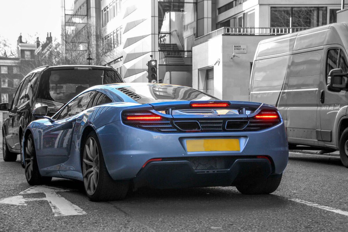 FrenchCarHunter's tweet photo. Incredible MP4-12C 💙 #mclaren @dailymclaren @mclarennbeach https://t.co/Ca49hCaAzD