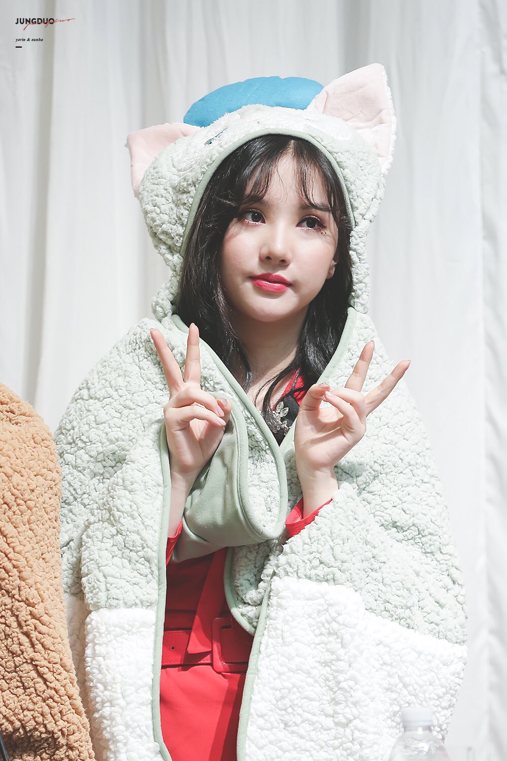 DycbwSdV4AEs-z7.jpg:large