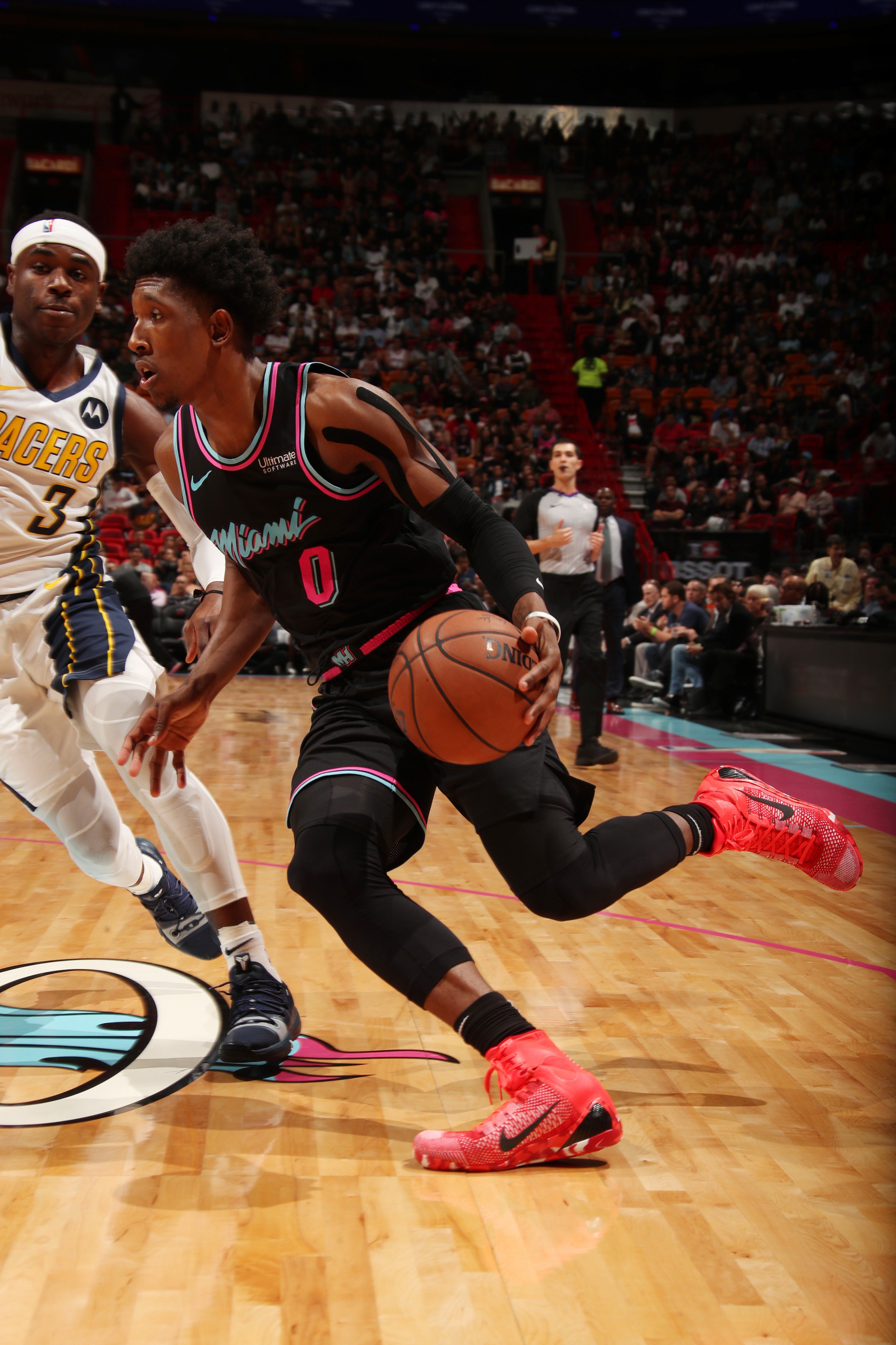B R Kicks on X J Rich1 wearing the Kobe 9 Elite Christmas tonight. https t C2muWEPf5p X