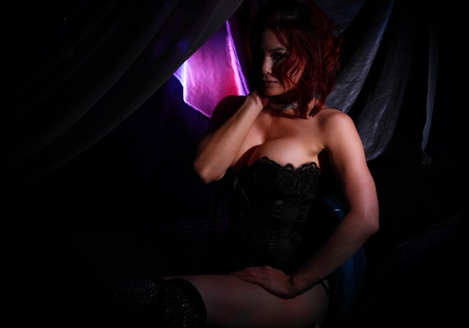 😈 https://t.co/0ETc2pXNp2<a href="/tag/milf"class="tags"><span>#milf</span></a>