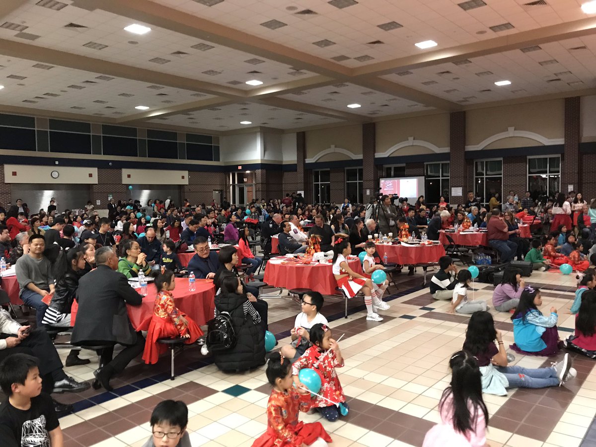 combs281's tweet image. It was an honor to attend this evening’s Pearland Chinese Association ‘Lunar New Year Festival’ along with @AlvinISD Board President Nicole Tonini and Vice President Earl Humbird. It was impressive to see our students showcase their amazing talents!