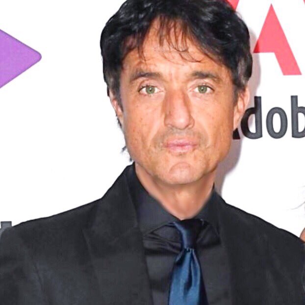 GiulioBase's tweet image. BEVERLY HILLS, CALIFORNIA, FEBRUARY 01-Giulio Base attends the 69th American Cinema Editors Awards at The Beverly Hilton Hotel.
(Photo by Frazer Harrison/Getty Images) via @GettyImages