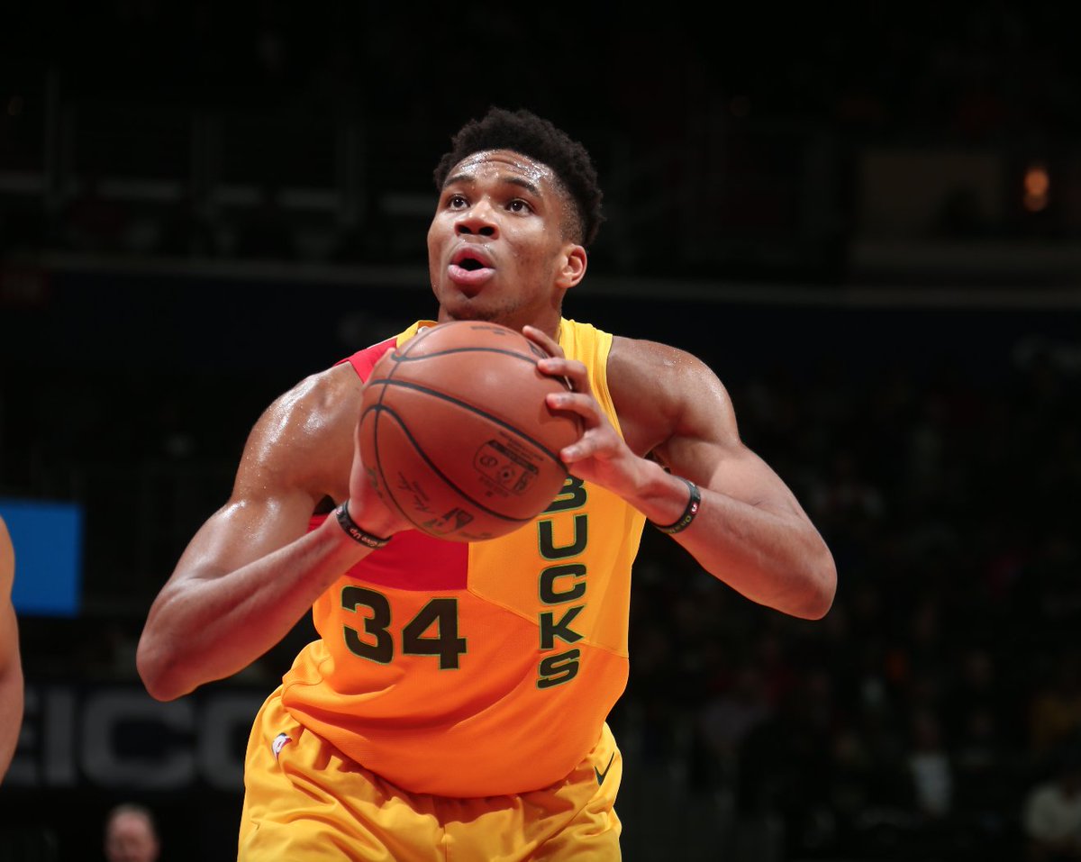 NBA's tweet image. #GiannisAntetokounmpo scores 37 PTS to lead the @Bucks to their 38th victory of the season! 

#FearTheDeer 131
#DCFamily 115

Brook Lopez: 21 PTS
#KhrisMiddleton: 20 PTS, 7 REB, 6 AST
Malcolm Brogdon: 15 PTS, 9 REB, 5 AST