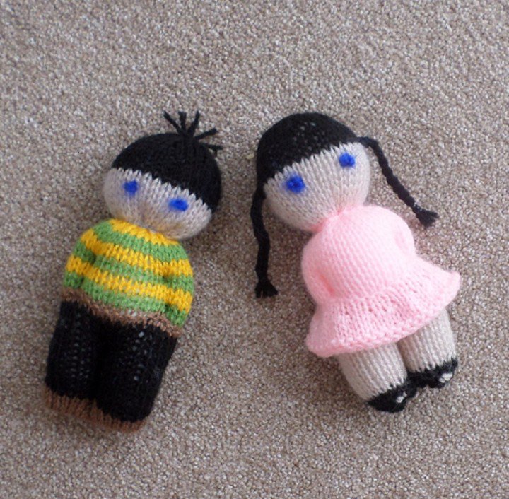 free knitting pattern for comfort dolls