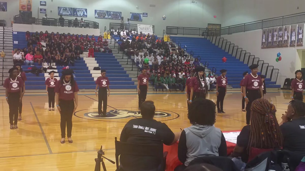 CoachAbernathy1's tweet photo. First step competition today! We have a few kinks to work out but good start to the season! #FocusIsEssential @CoachHicks1914 @APSInman @HopeHillElem @APSLinRockets https://t.co/uzxwkTFxV4