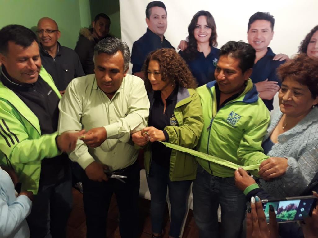 renespichincha's tweet photo. Junto con los candidatos a concejales por el Distrito Sur fuimos parte de la inauguración de la Sede de Alianza Pais en la parroquia de Chillogallo.
#TODOSRENOVAMOSELPRESENTE
#Reneprefecto
#Elecciones2019EC
@teleamazonasec @RTSEcuador @elcomerciocom @teleamazonasec @TVCEcuador https://t.co/DVsqRRvIx0