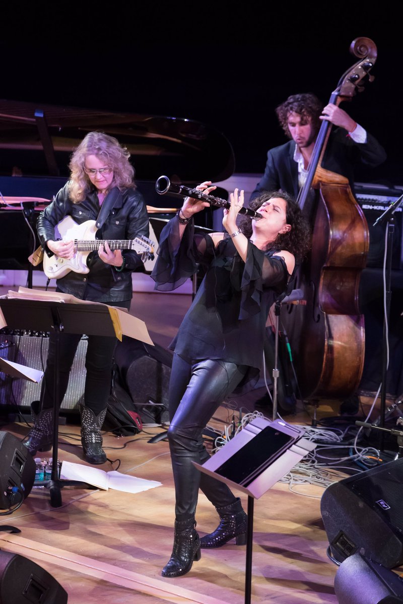 chicagosymphony's tweet image. The @Joshua_Redman Quartet and the @Anat_Cohen Tentet appear on a double bill in the 25th season of the Symphony Center Presents Jazz series. The concert featured a new work co-commissioned by Symphony Center and @carnegiehall titled Triple Helix by @odedlevari.

📸: @ryanpix